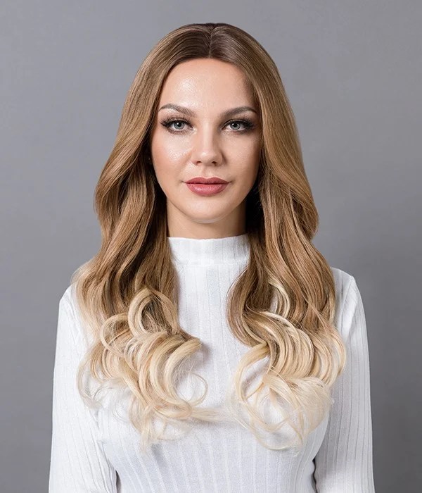 Why You Should Choose Caramel Hair This Fall